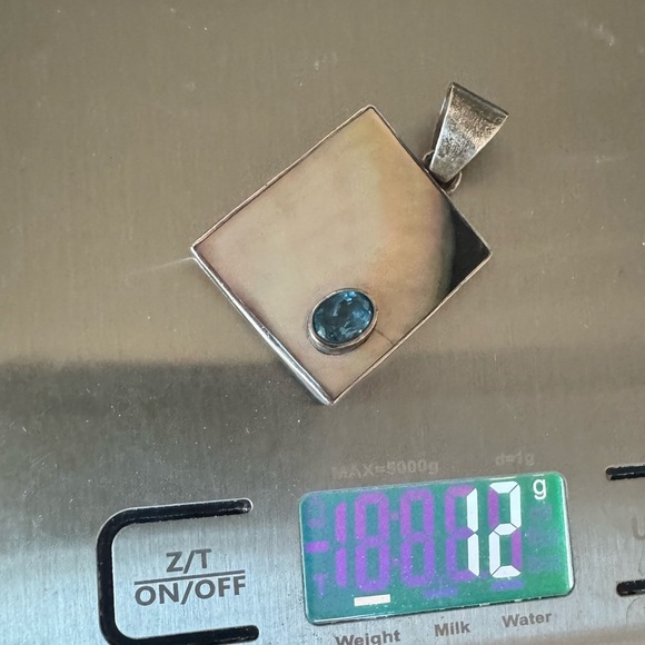 Mother of Pearl and Blue Topaz Abalone Shell Silver Pendant - Picture 7 of 7